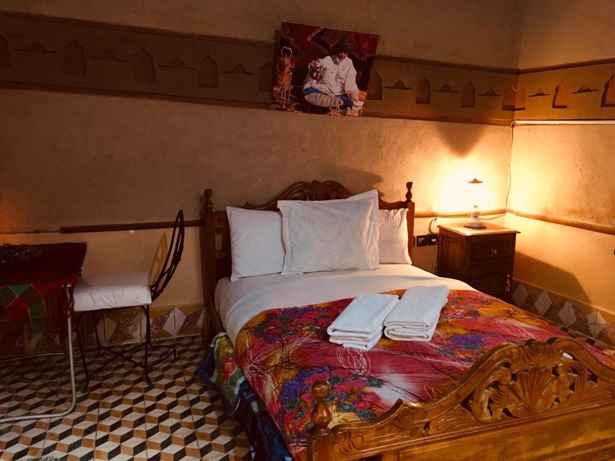Hotel Panoramique De La Vallee Aït Idaïr 外观 照片