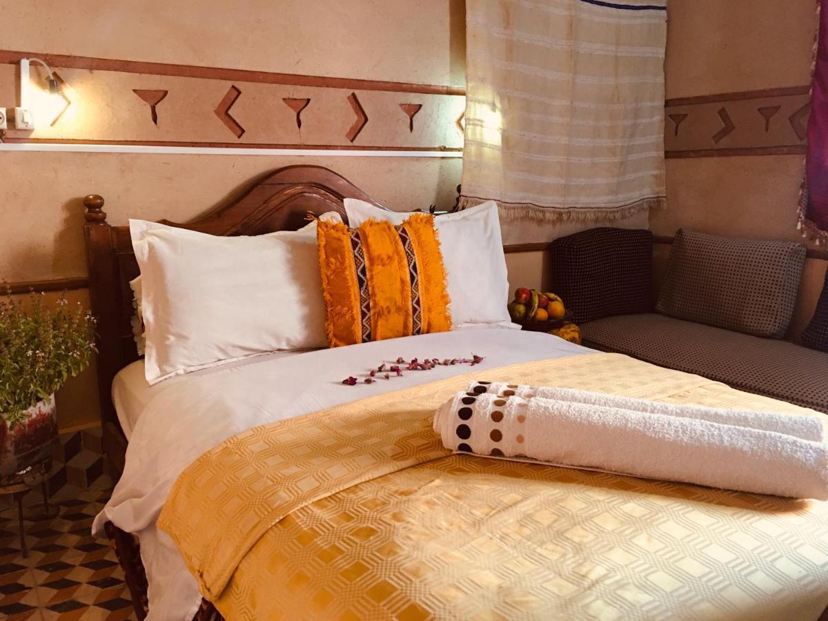 Hotel Panoramique De La Vallee Aït Idaïr 外观 照片