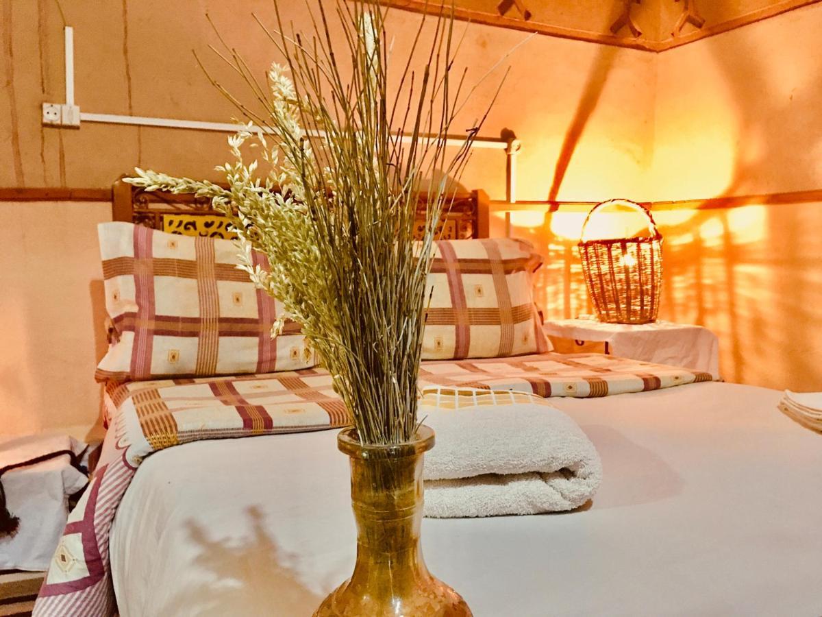Hotel Panoramique De La Vallee Aït Idaïr 外观 照片