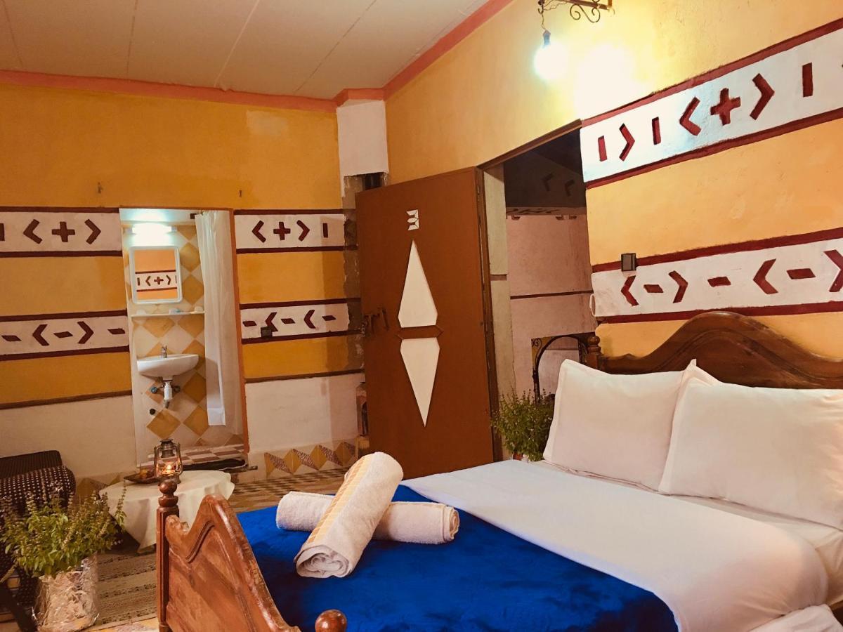 Hotel Panoramique De La Vallee Aït Idaïr 外观 照片